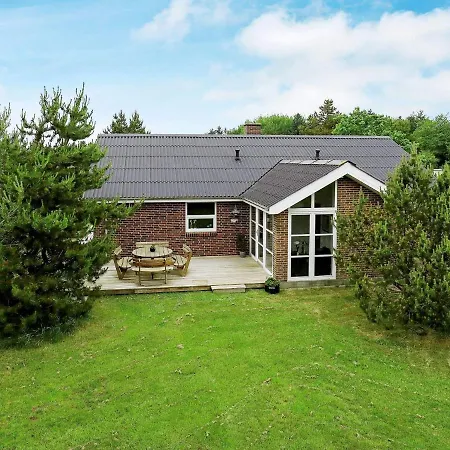 6 Person In Bl Vand Holiday home Blavand